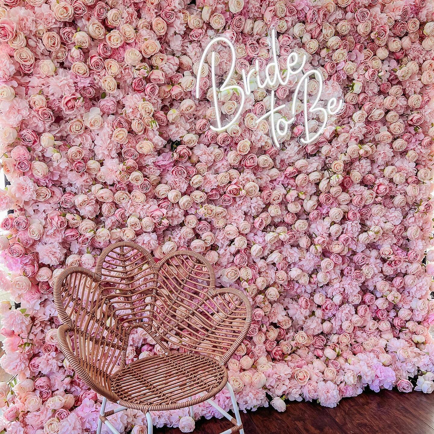 *USA ONLY*Valar Flowers Roll Up Artificial Lush Pink Floral Wall-VF-501-U